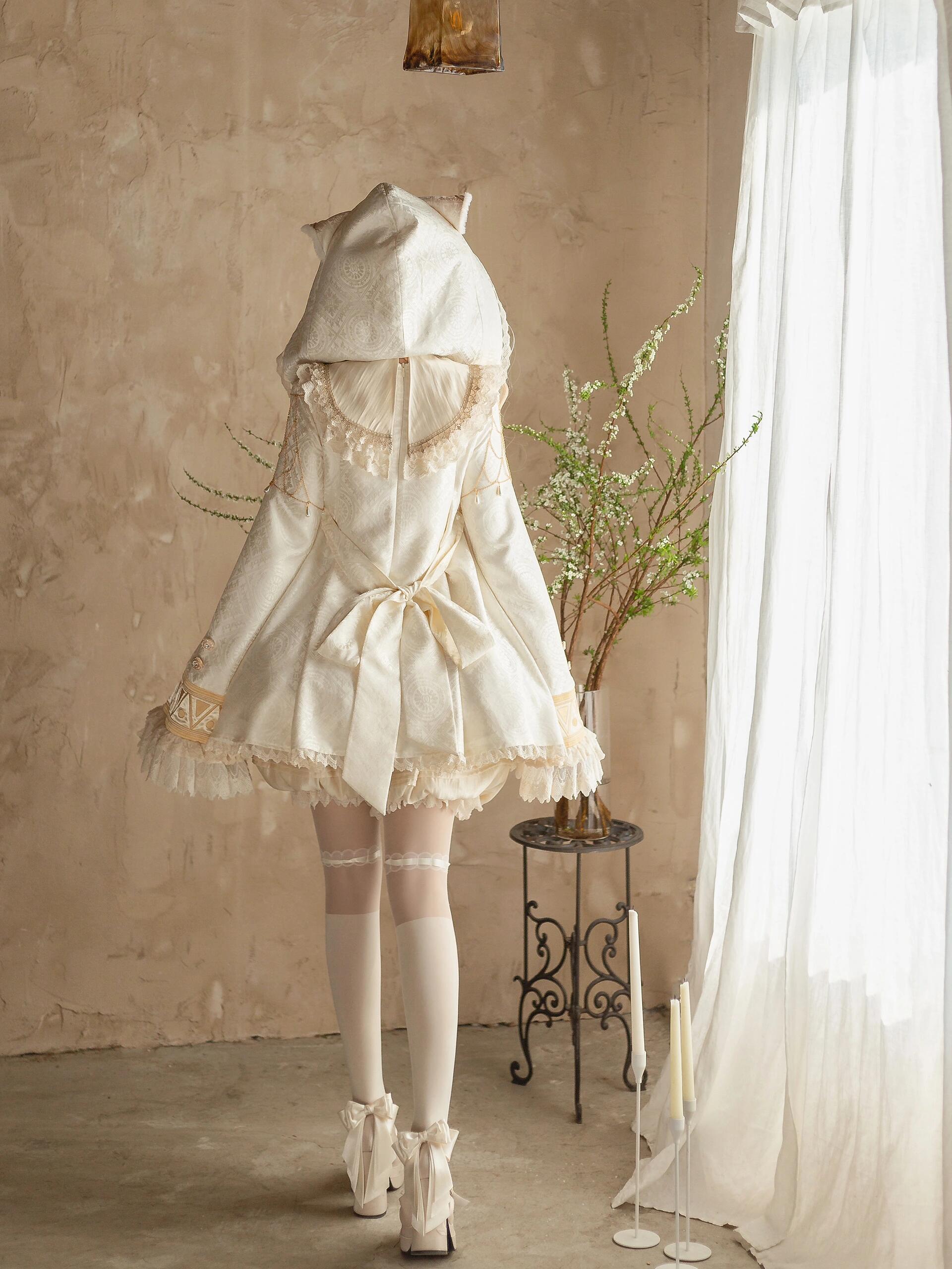 Sukuroi Exclusive White Lolita Dress – A Witchy Wonderland