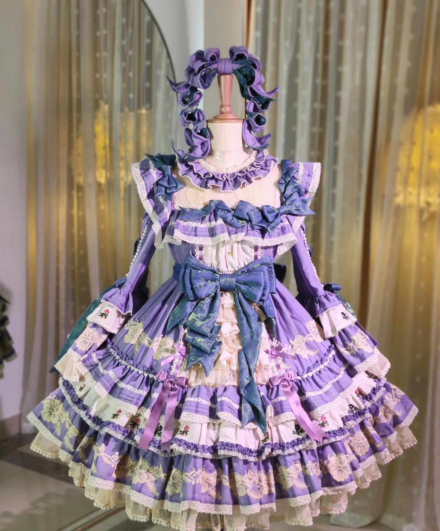 Sukuroi Exclusive - Striped Lace Manor OP Dress