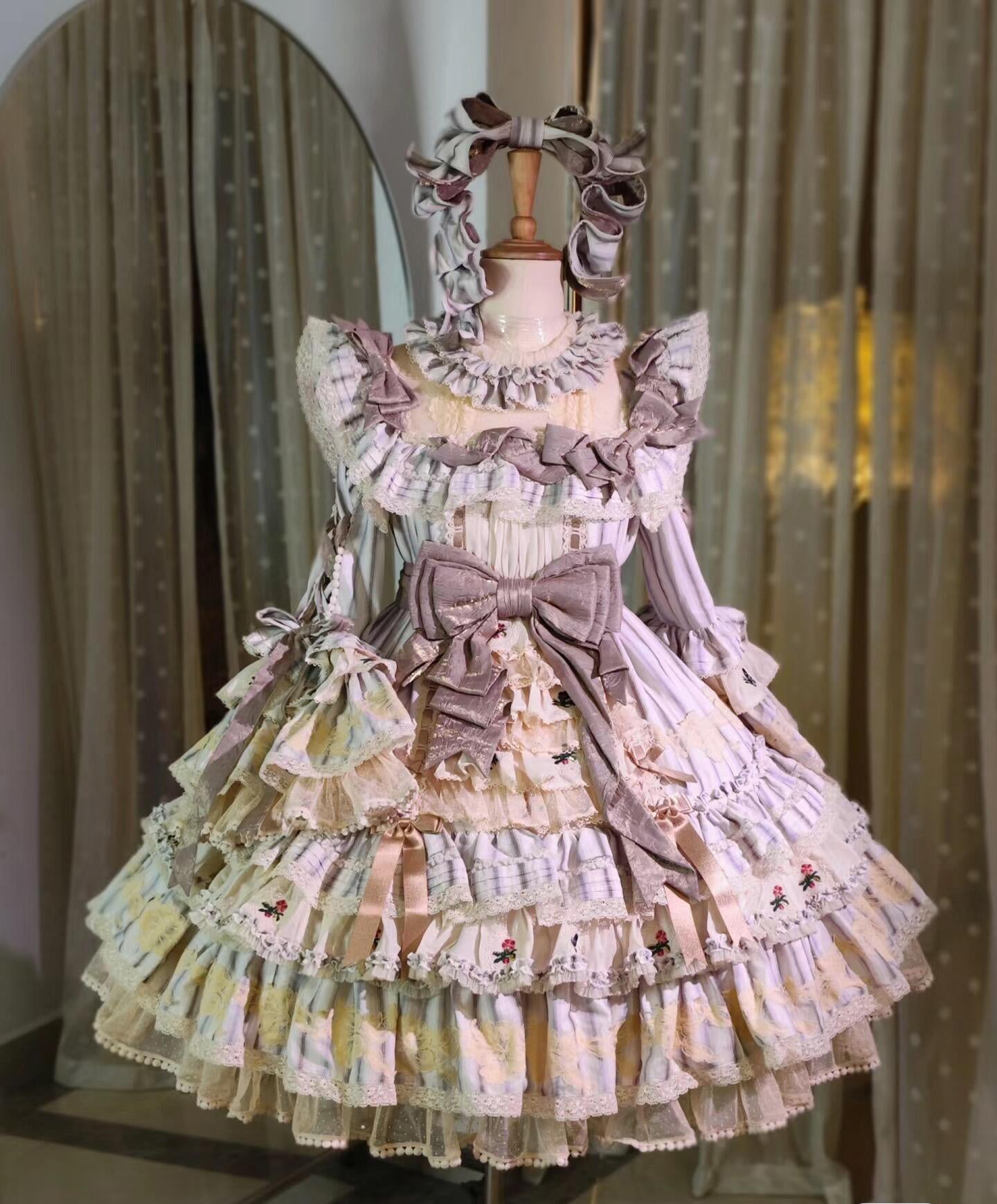 Sukuroi Exclusive - Striped Lace Manor OP Dress