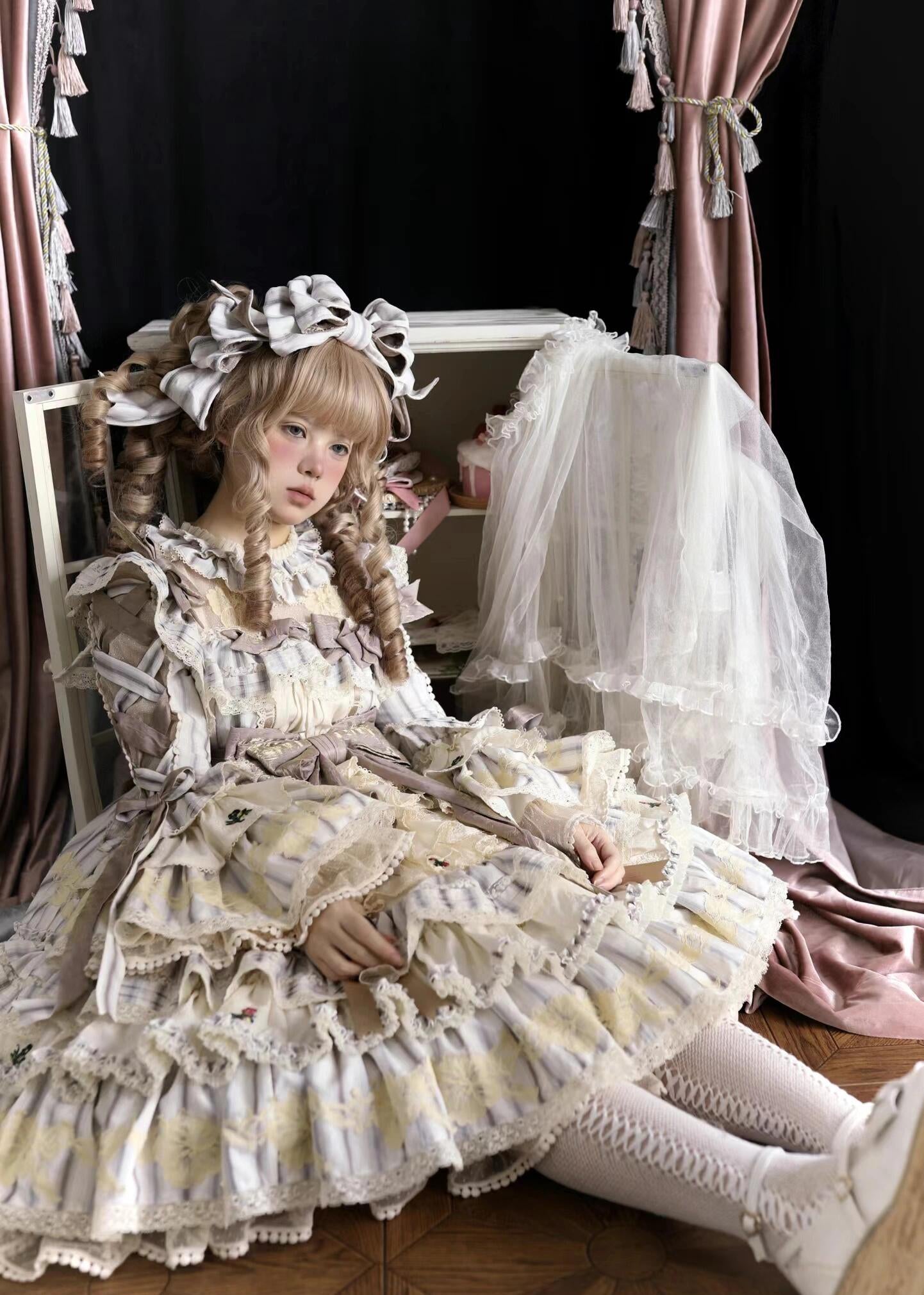 Sukuroi Exclusive - Striped Lace Manor OP Dress