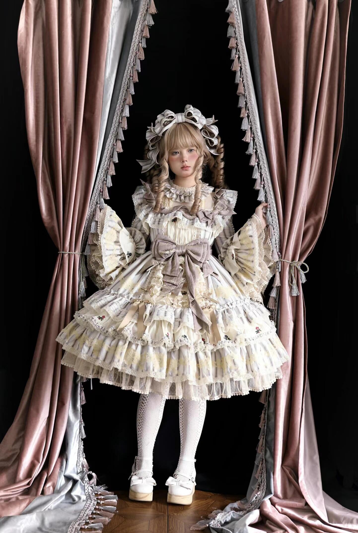 Sukuroi Exclusive - Striped Lace Manor OP Dress