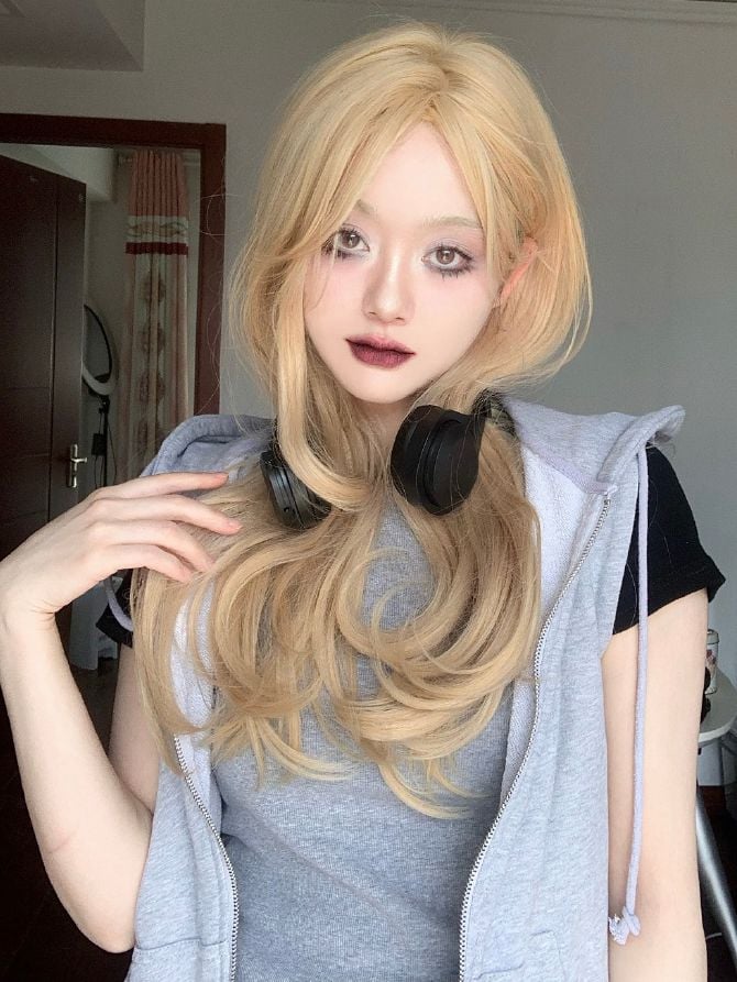 Blonde Long Wavy Wig and Long Straight Wig Set