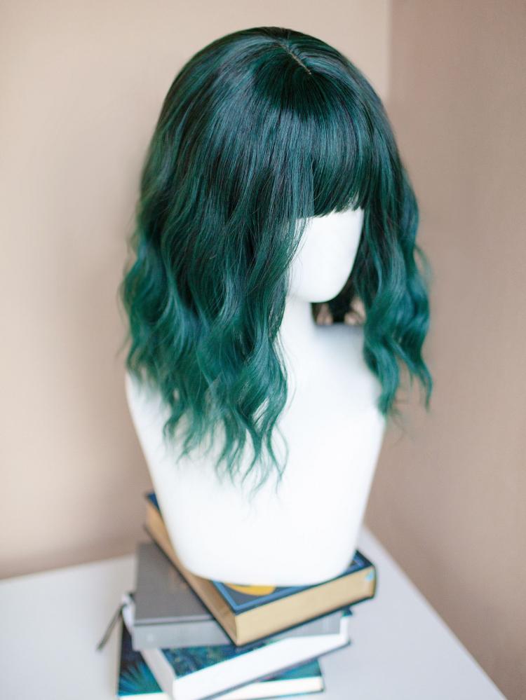 Green Wavy Chic Bob Synthetic Wig