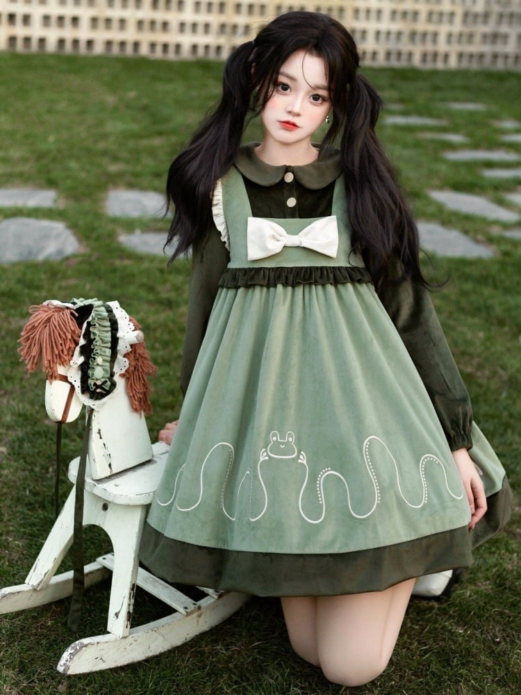 Clearance-Size S for Bust 90cm Green Jumping Frog Embroidery Dress Peter Pan Collar Fake-two Pieces Design - Sukuroi