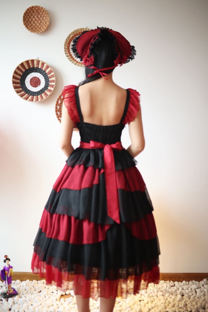 Clearance-Size S-M for Bust 78-96CM Black and Red Elegant Jumper Skirt Square Neckline