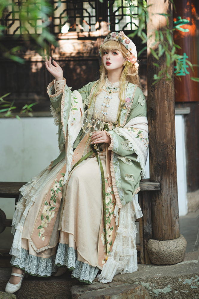 Beige and Green Long Sleeves Lolita Dress OP / Full Set