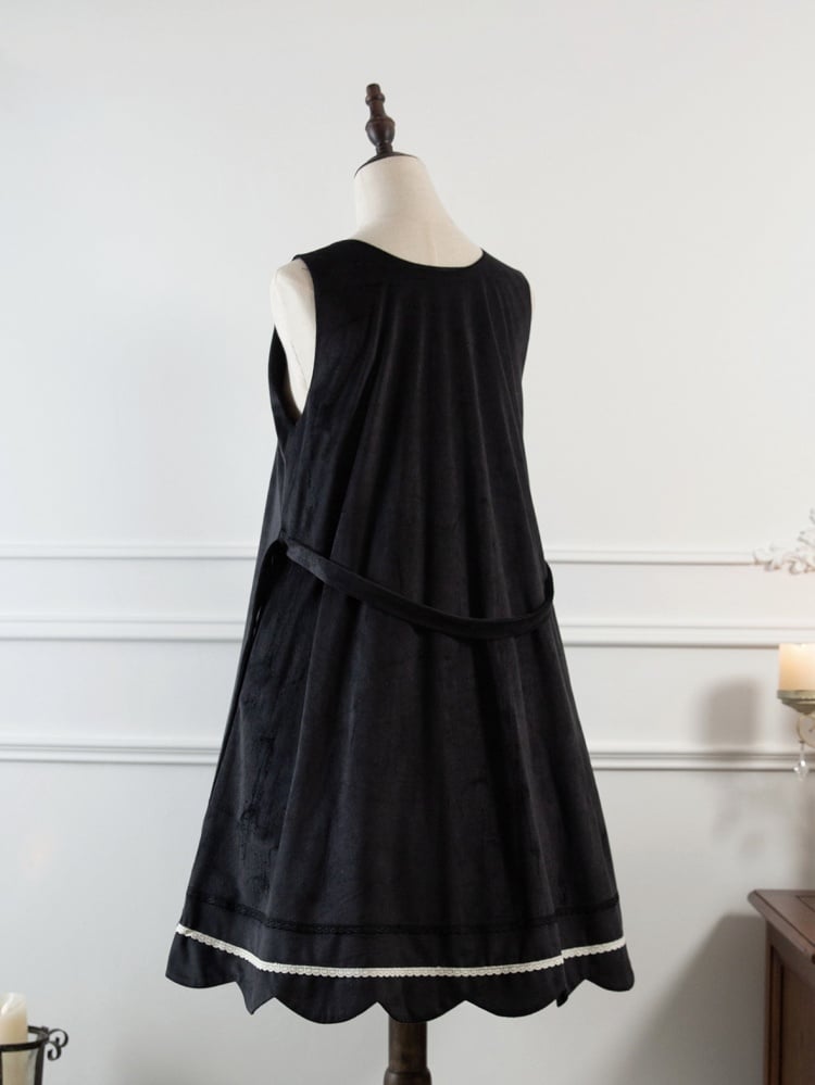 Black Velvet Bunny Embroidery Scallop Trim Hemline Jumper Skirt - Sukuroi