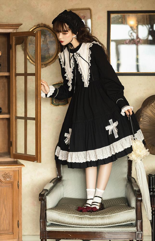 Temple of The Cross Pointed Collar Long Sleeves One Piece