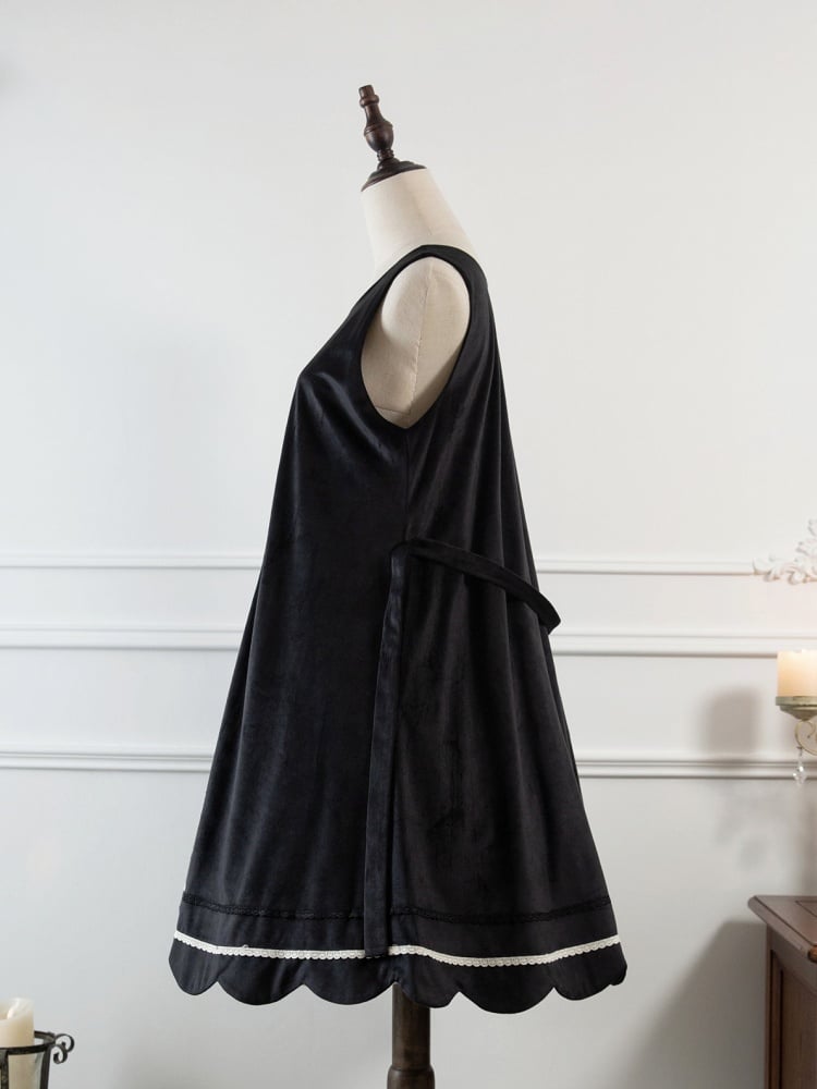 Black Velvet Bunny Embroidery Scallop Trim Hemline Jumper Skirt - Sukuroi