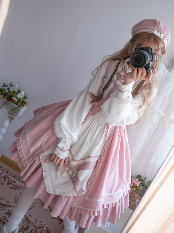 Letter from Ville Long Version Pink Flounce Hem Jumper Skirt