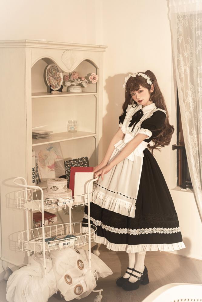 Black High Waist One Piece Maid Style Dress with Detachable Apron Short Sleeves Version