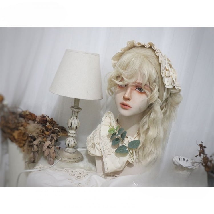 Countess Beige Long Wavy Wig